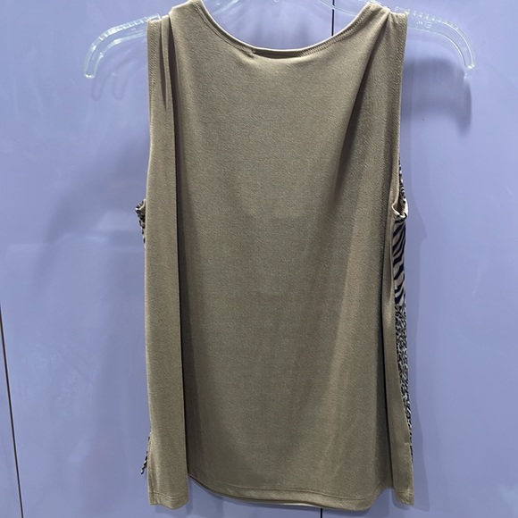 Channa animal print two pc twin set. Sz small. - Picture 8 of 8